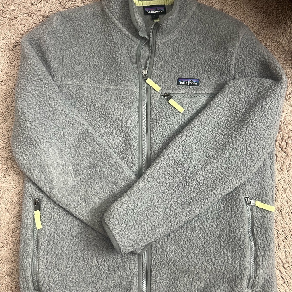 Patagonia Light Gray Fleece Jacket